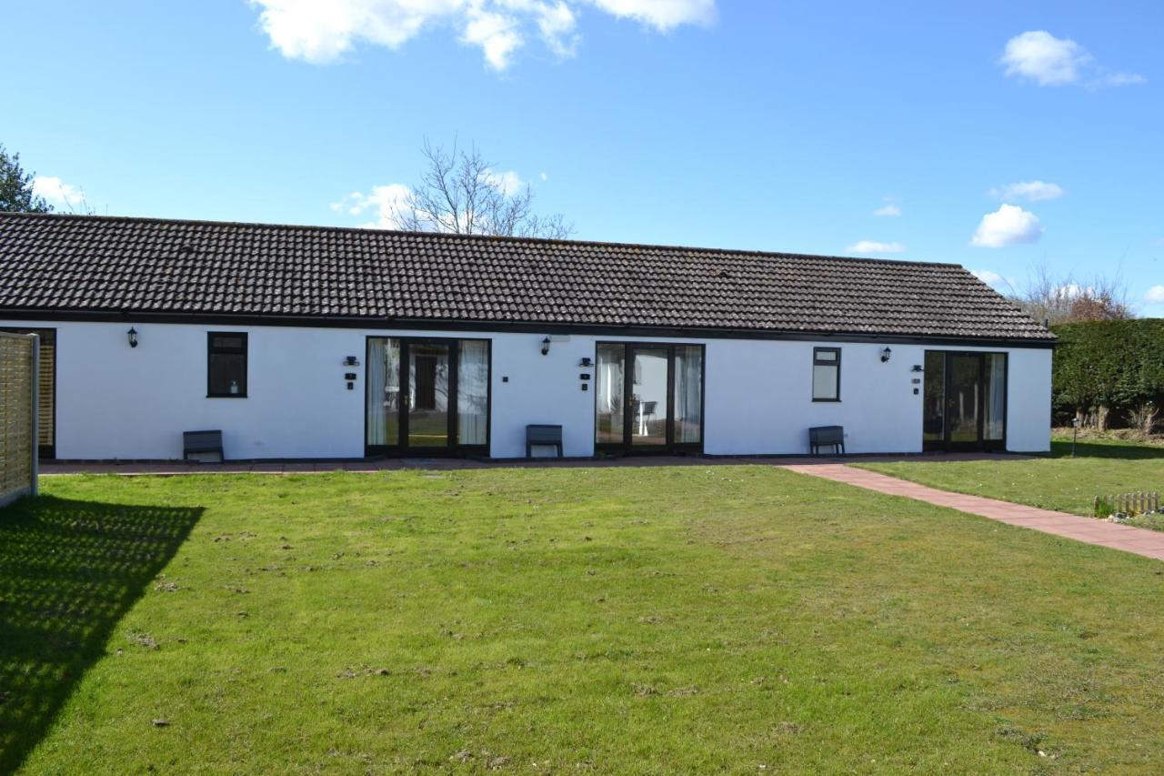 Number 5 - Lytton Tree Lodge, Reydon, Southwold Екстериор снимка