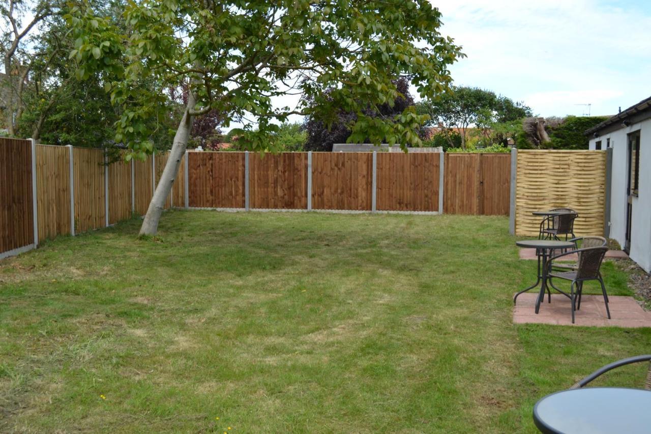 Number 5 - Lytton Tree Lodge, Reydon, Southwold Екстериор снимка